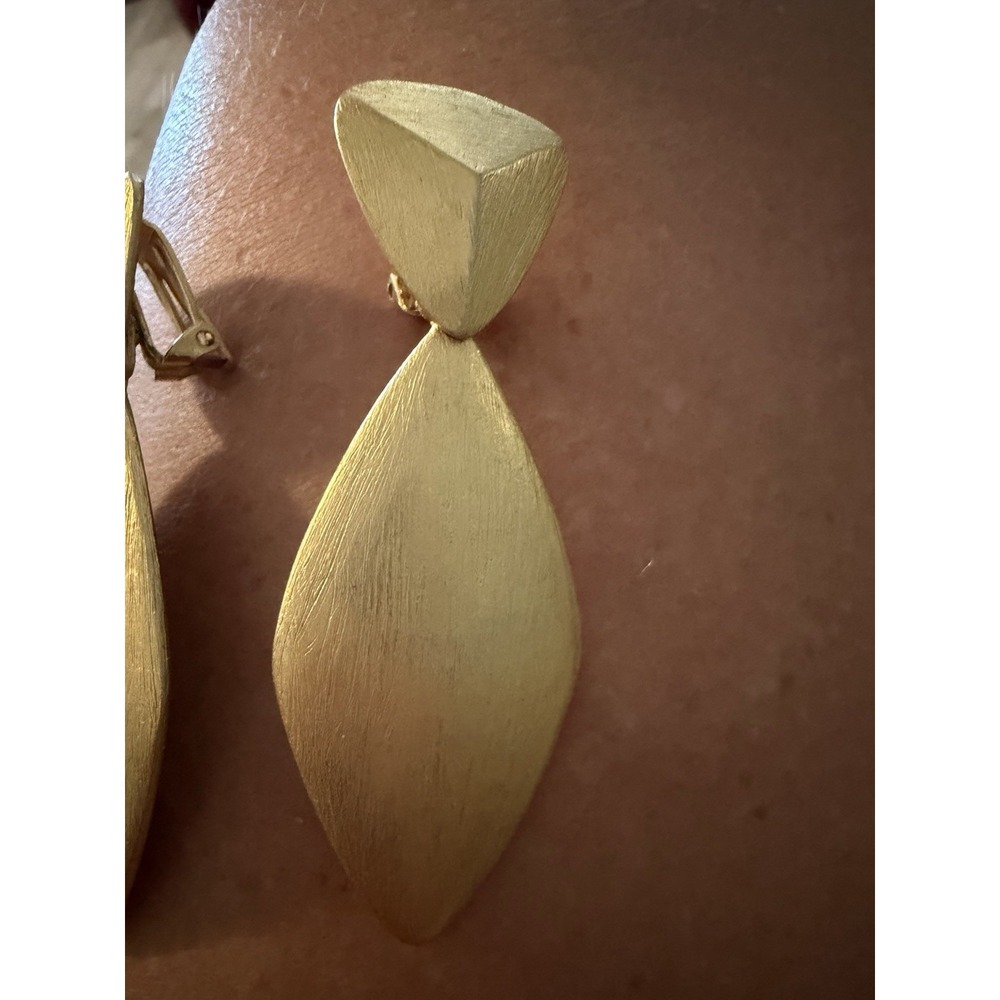 Signed Erwin Pearl Vintage Brushed Gold Leaf Clip On Earrings PEP - Picture 3 of 6
